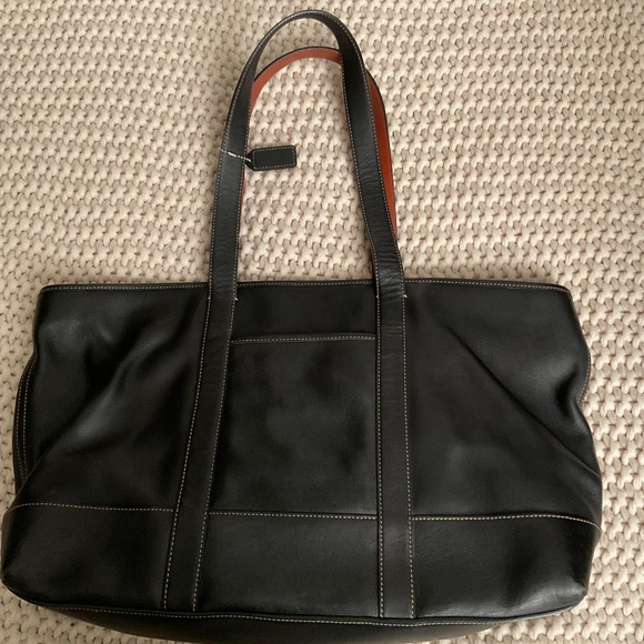 Coach - Picture 2 of 6